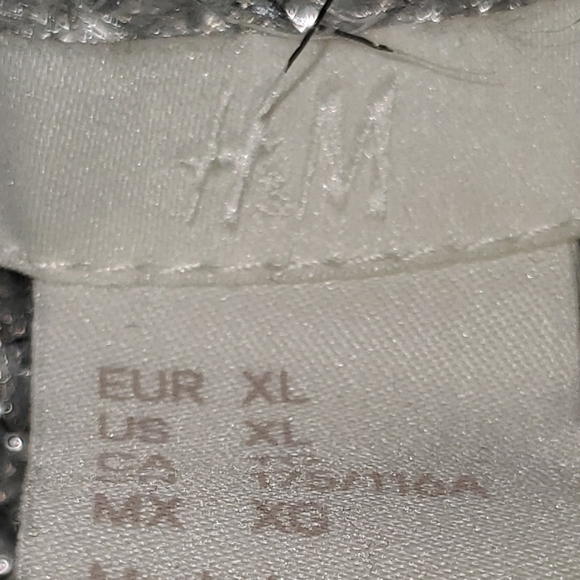 Silver Sweater - Picture 6 of 6